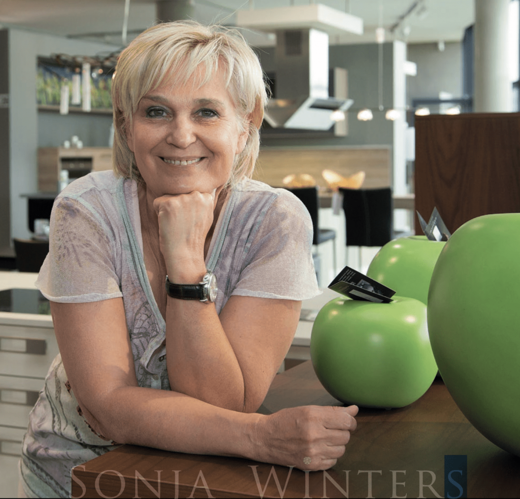Sonja Winters Portait